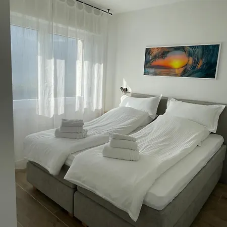 Apartment Perlissima, View And Pool *