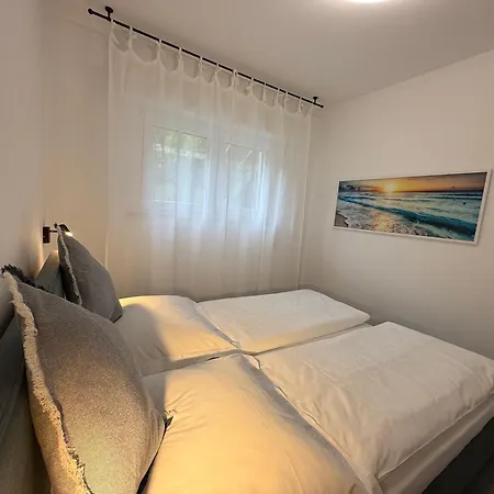 Apartment Perlissima, View And Pool *
